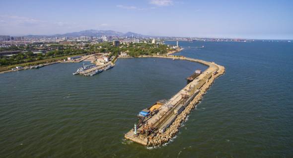 国内离海最近火车站即将竣工通车 秦皇岛港百年工业区转型华丽启幕
